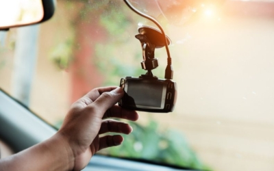 Dash Cams for Small Fleets: Cut Costs & Boost Safety